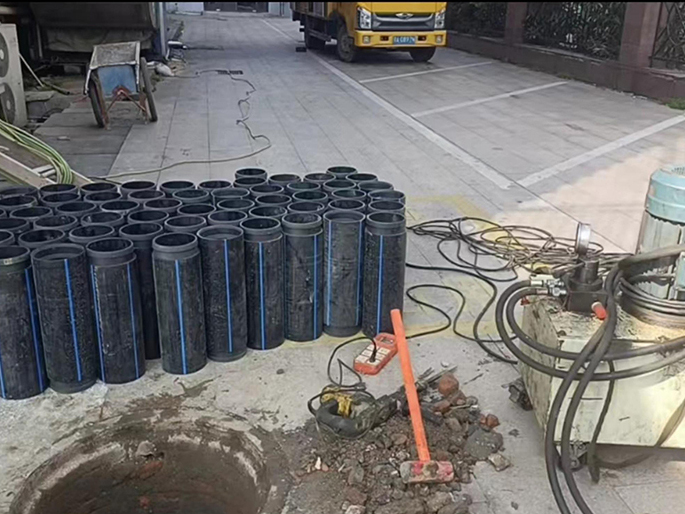 昭平PE置换管厂家 DN315置换管 非开挖管短管置换